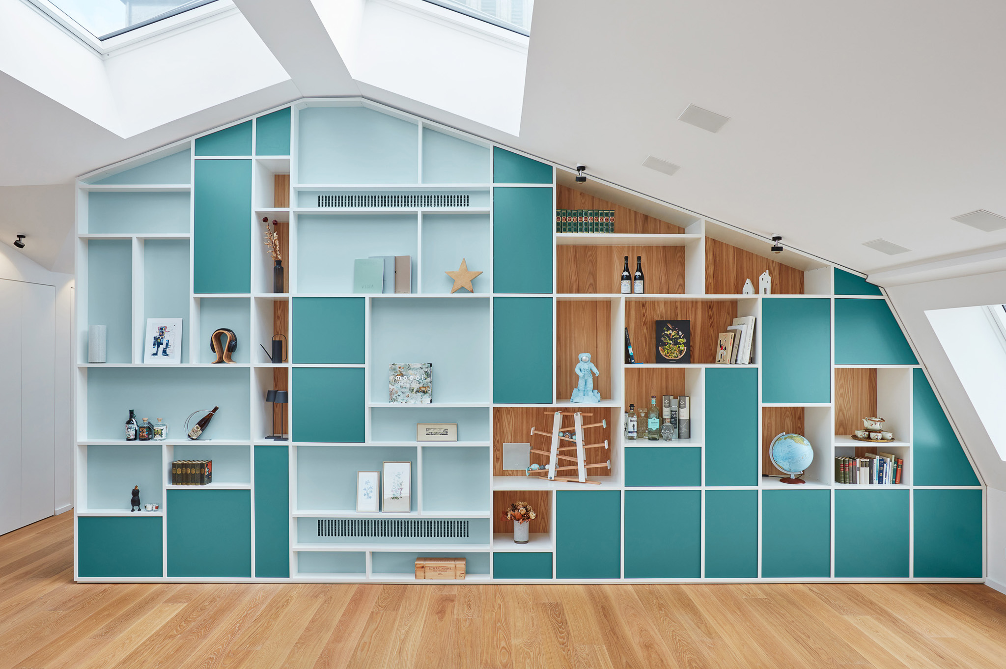 Colorful modern shelving unit design